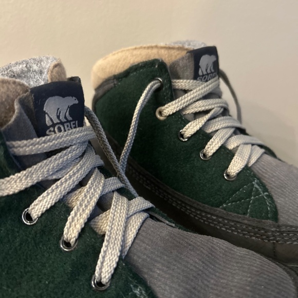 Sorel Men’s Boots Green Gray in a mix of Suede, Corduroy & Leather Waterproof 9 - Picture 3 of 11